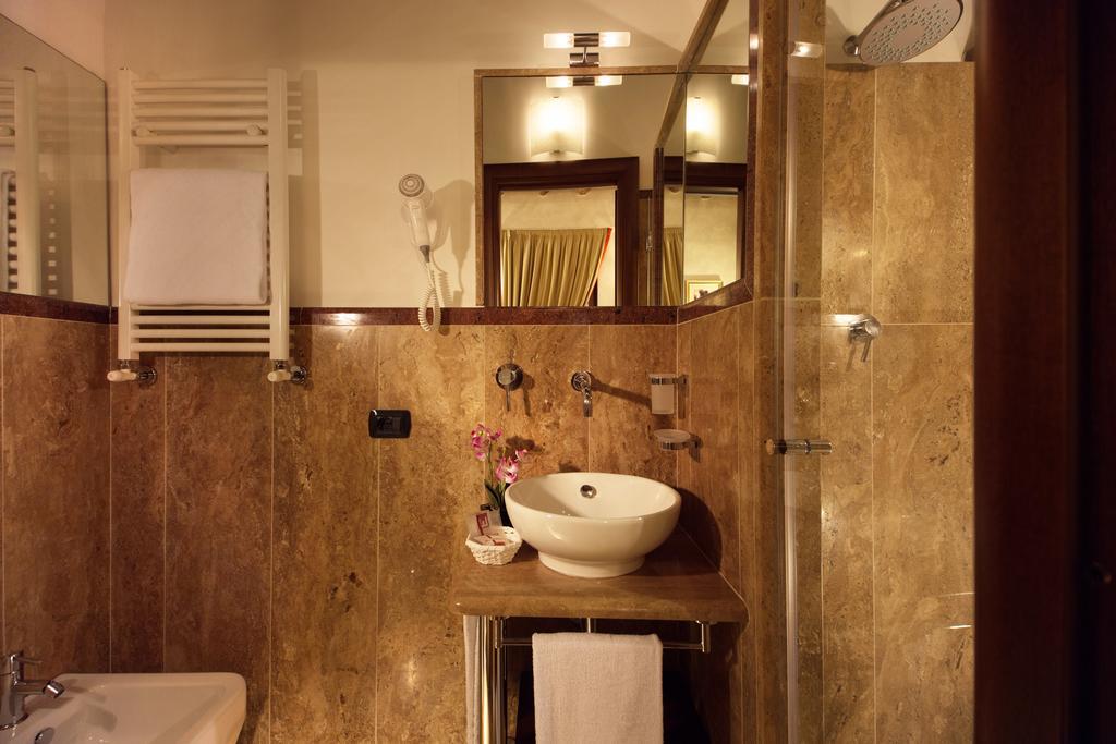 Leonetto Inn Roma Phòng bức ảnh